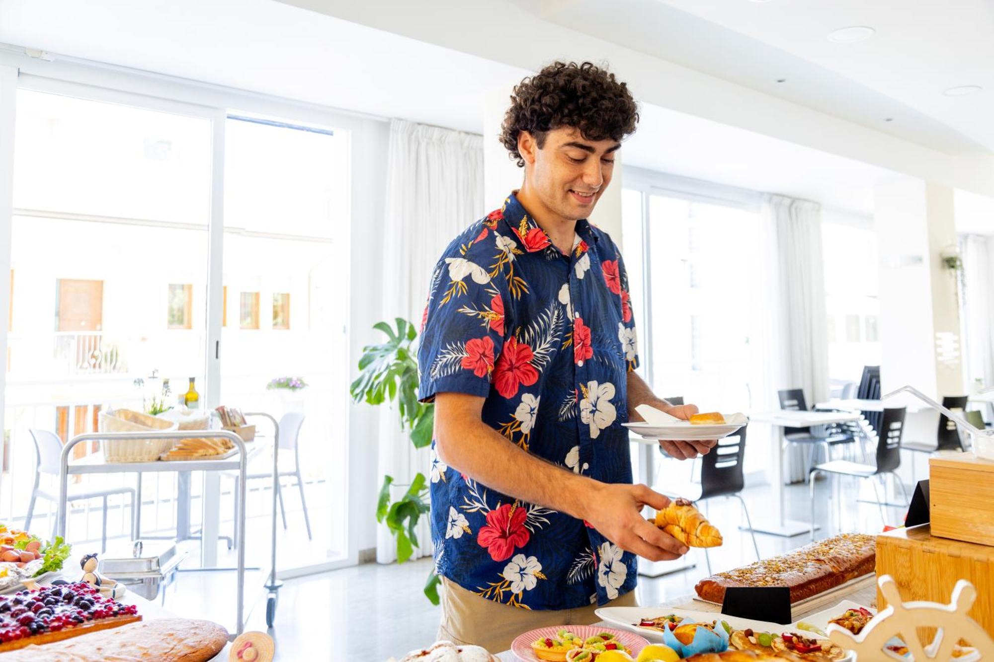 Hotel Kim Rimini Eksteriør billede