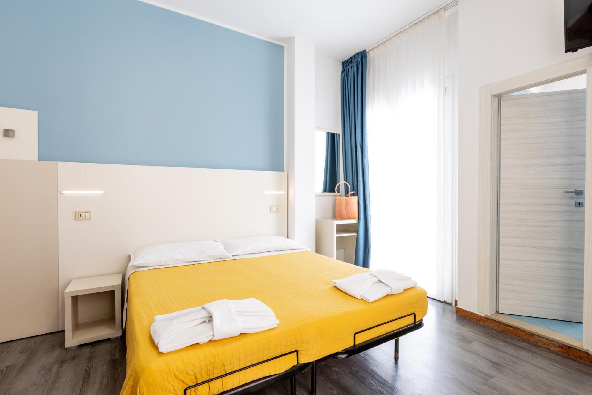 Hotel Kim Rimini Eksteriør billede