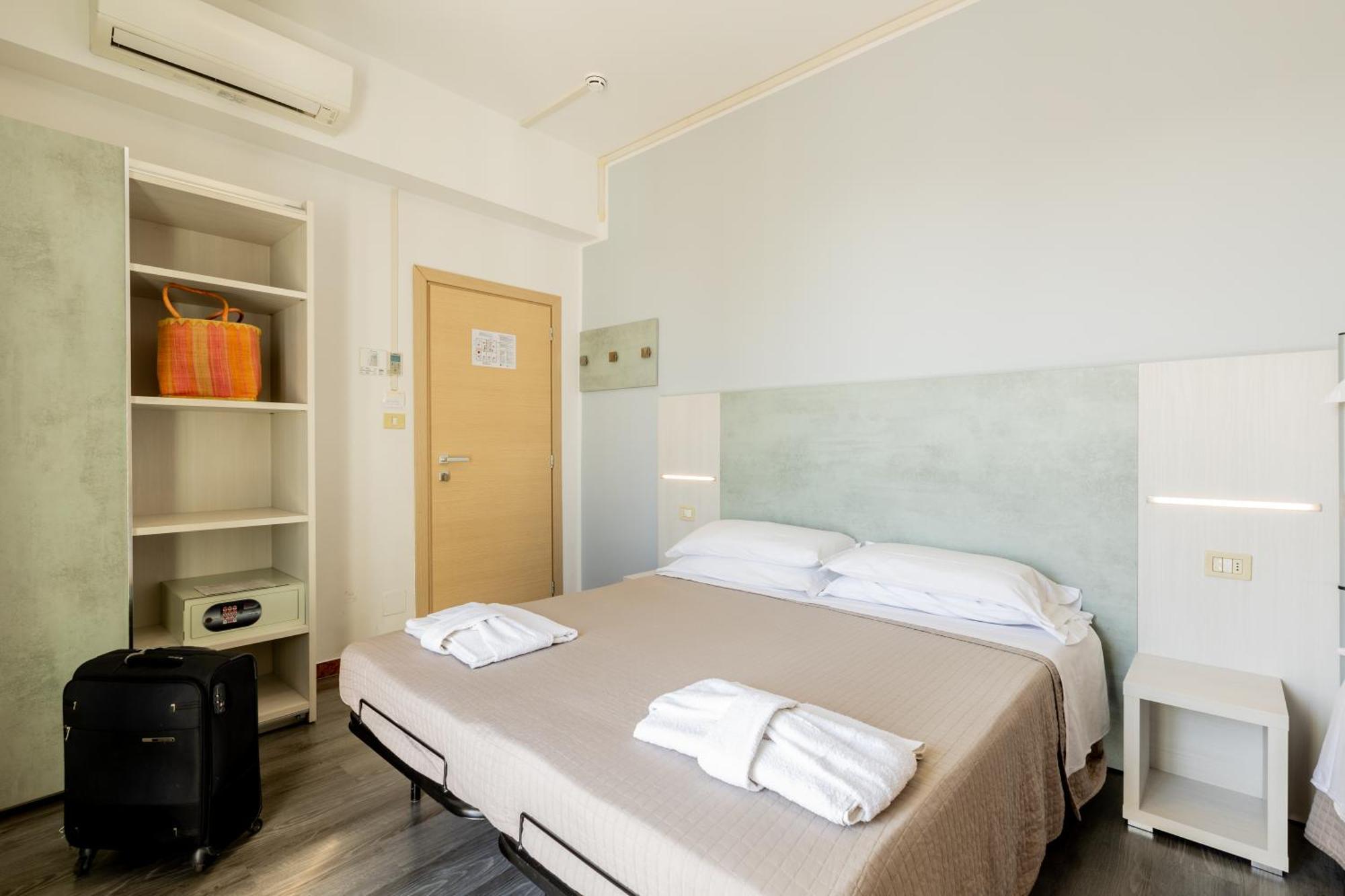 Hotel Kim Rimini Eksteriør billede