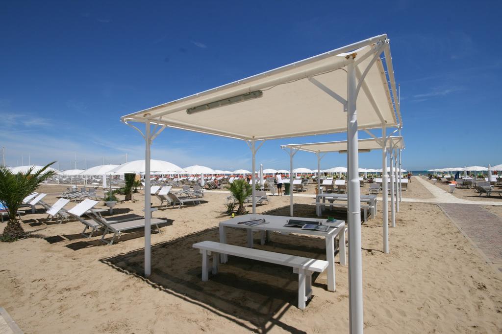 Hotel Kim Rimini Eksteriør billede