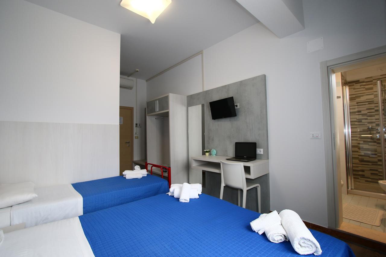 Hotel Kim Rimini Eksteriør billede